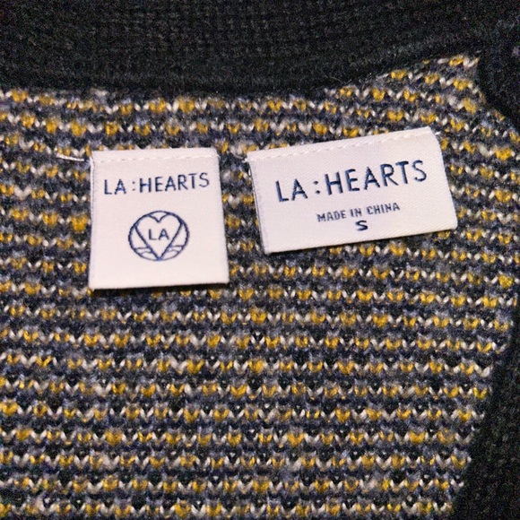 LA Hearts Cardigan - Picture 3 of 6